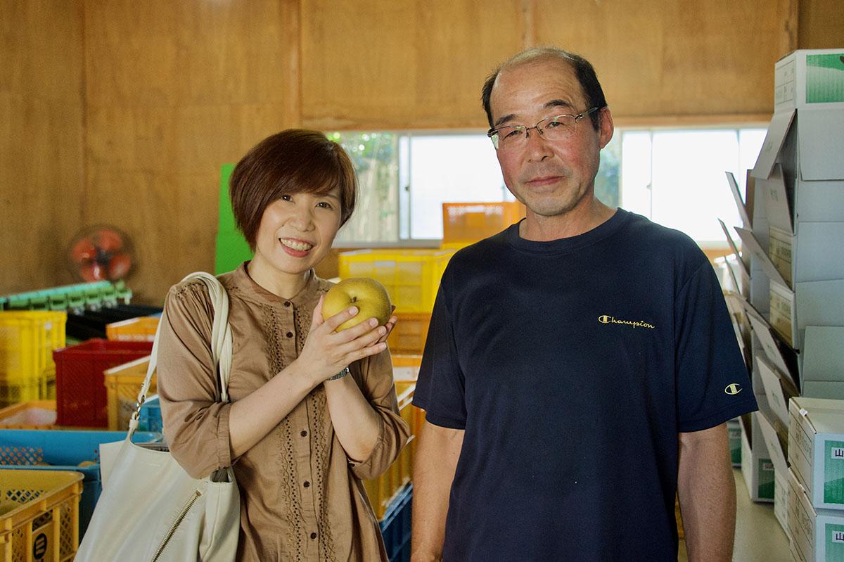 刈屋梨の生産者 小松広幸さんと木川屋スタッフ